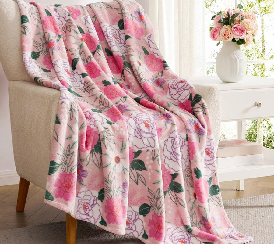 Hallmark Multicolor Flourished Love 50" X 70" Plush Throw Blan
